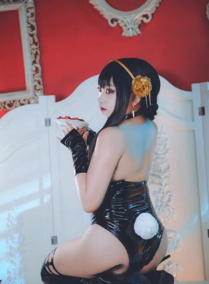 欧美丝袜自拍制服另类_1080免费全集观看